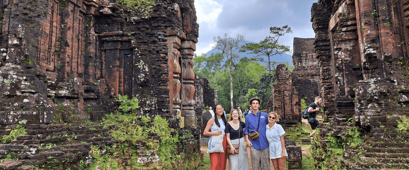 SnapStay  Co-Working Cafe & Community Hub