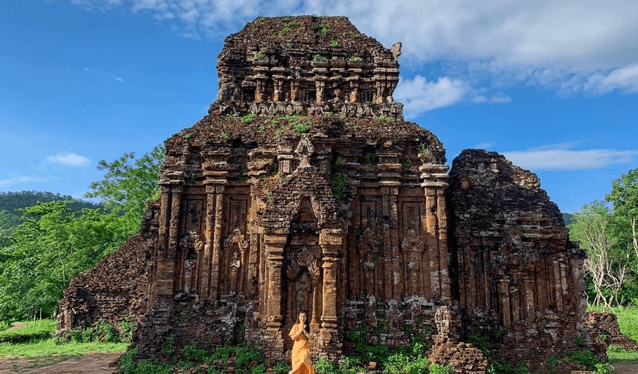 SnapStay  Co-Working Cafe & Community Hub