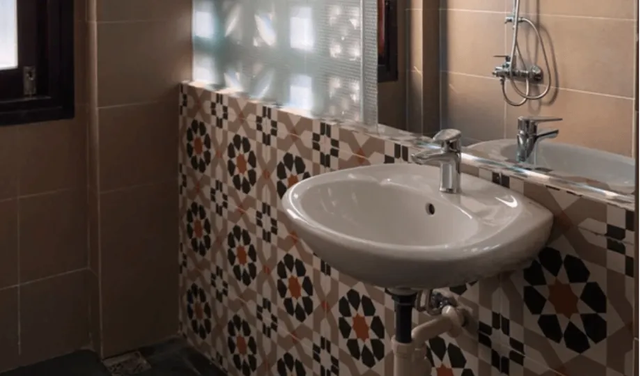 SnapStay  Co-Working Cafe & Community Hub